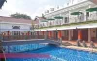 Ramada Suites by Wyndham Solo - Romantic