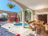 Apartment in Medulin Near Sandy Beaches - Wifi