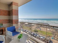 Surferscorner Self Catering Apartments - Mountain view