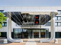 Radisson Red Hotel London Heathrow Hotels in Hillingdon