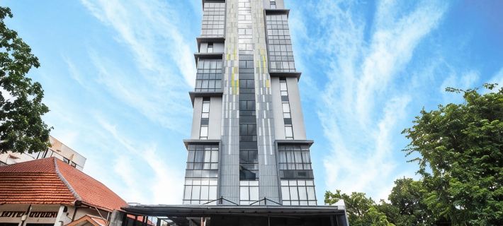 The Life Styles Hotel Surabaya Hotels in Genteng