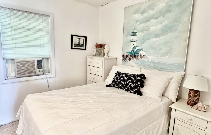 East End Retreat, Steps to the beach! NoFo LI - Monthly Rentals Available