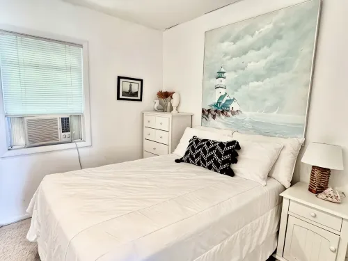 East End Retreat, Steps to the beach! NoFo LI - Monthly Rentals Available