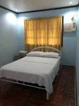 House with private pool and extensive garden - Bungalows