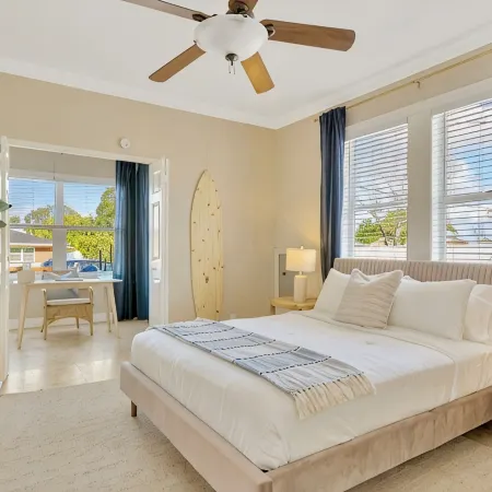 Spacious 5-Bedroom Villa w/ Heated Pool & BBQ - SoHo & Downtown Tampa