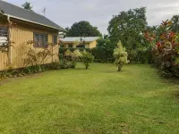Eve and Sandys Holiday Home Hotels in Avarua