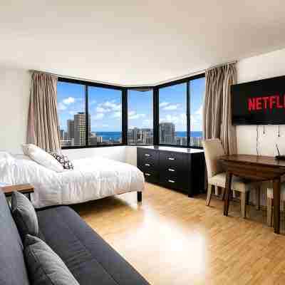 Rare Unique Corner Unit 180 degree Ocean Canal View-34th Floor with Full Kitchen Rooms