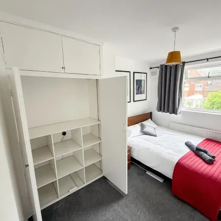 Bassetts House - Mins to Central London