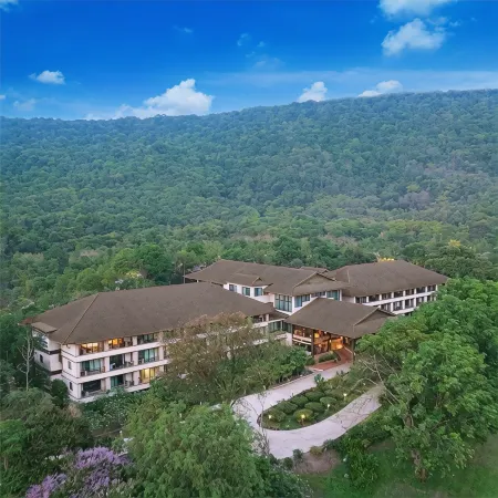 Hillside Country Home Golf and Resort