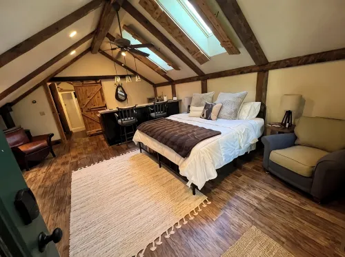 Cozy 1-bedroom cottage on the lake + Dock in charming Crosslake