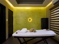 Whistling Woodzs Resort - spa