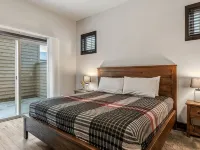 Cozy Getaway at The Lazy Bear Lodge: 3BR/2BA in Dover, ID! Hotels in Dover