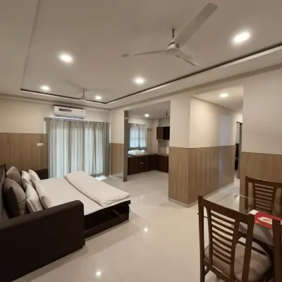 Hotel Shri Radha Nikunj Vrindavan Opposite Prem Mandir Hotels near Vrindavan