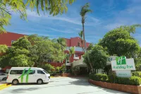 Holiday Inn CD. DEL CARMEN by IHG - parking