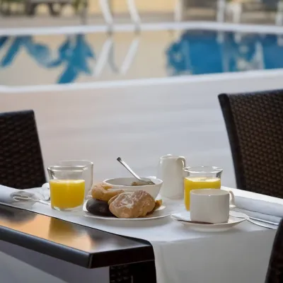 Hotel & Spa Villa Olimpica Suites Отели рядом с достопримечательностью «Побленоу»