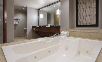 Holiday Inn Express & Suites SHERWOOD PARK-EDMONTON AREA by IHG