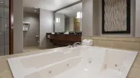 Holiday Inn Express & Suites SHERWOOD PARK-EDMONTON AREA by IHG - Pet friendly
