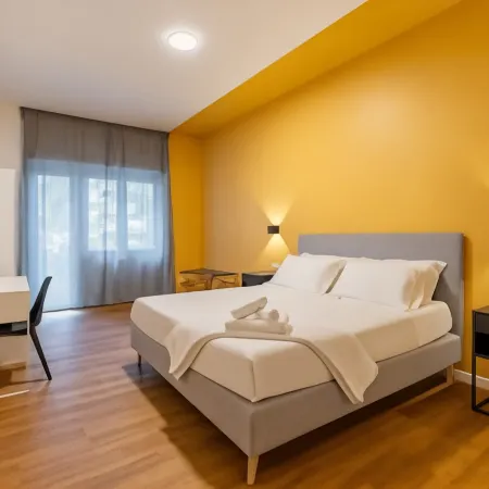 Relais Garbatella Отели рядом с достопримечательностью «Станция метро Garbatella»