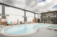 Ramona Valley Inn - Pools