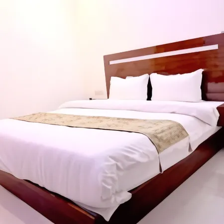 Hotel Forest Leaf