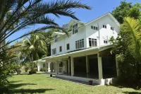La Modestie Guest House - parking