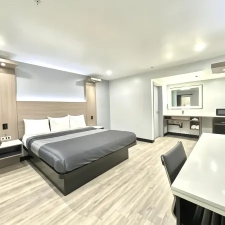 Express Inn & Suites Ontario Airport