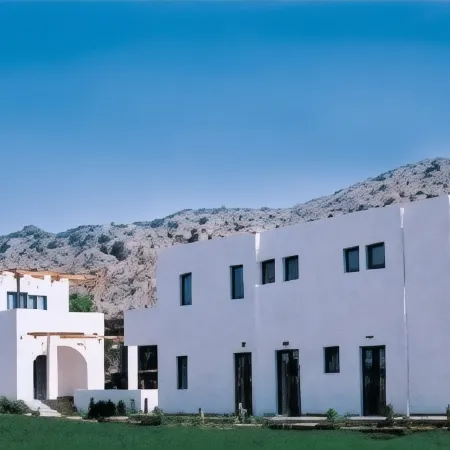 Katikies Studios & Apartments