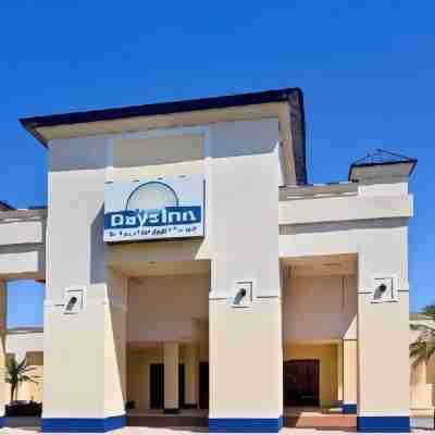 Days Inn by Wyndham Orlando Airport Florida Mall Hotel Exterior