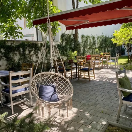 Grand Boutique Hotel