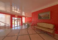 Red Hotel - bar