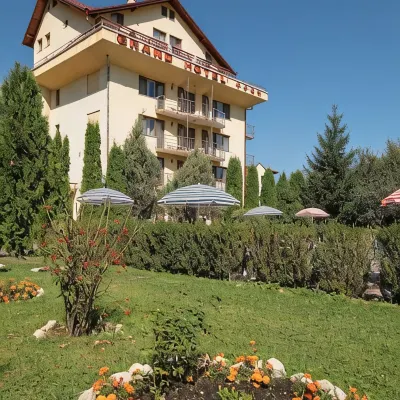 Grand Hotel Hotels near Noua Lake - Recreation Area