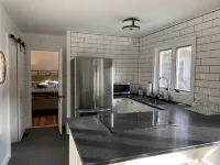 Adorable 1 Bedroom Cottage - Wifi
