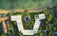 Kanai a Nalu Unit 204 Oceanfront Corner Unit- New Rate for Summer