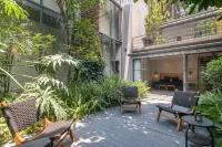 Livin Cuernavaca - 2-Star