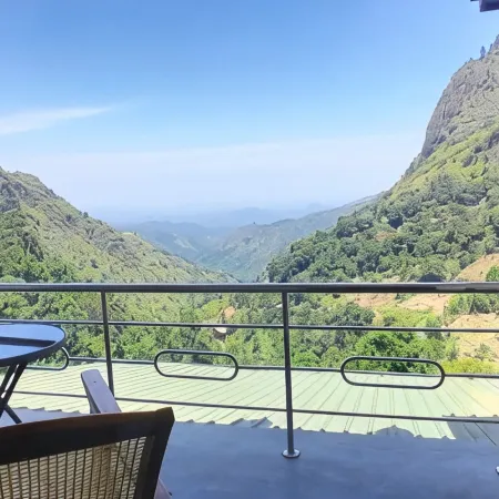 Misty Hills Ella Resort