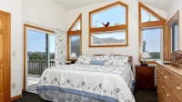 Corolla Adventures Right Outside Your Door! -  Privatzimmer