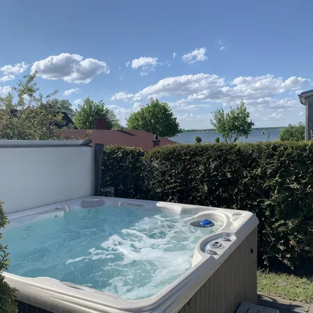 Casa Fortuna Comfort mit Seeblick, Whirlpool, Sauna und Eingezäuntem Garten