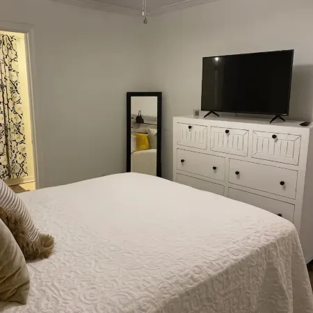 Discover Mississippi State U within 4 mins! Cozy 1-bedroom awaits.