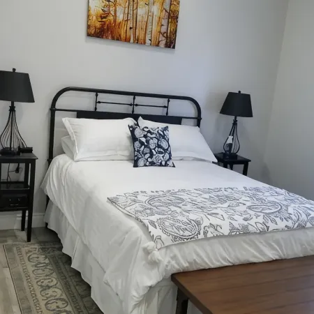 45 minutes from Moab, located in Green River Utah R guest house