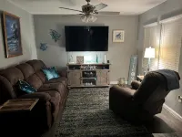 Charming Home just minutes from Interstate and Mall - 3성급