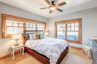 Luxury Mountain Home: Golf, HotTub, Mountains, Lake, and Trillium Club Amenities - WiFi