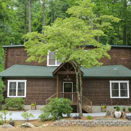 Charming 2Br Highlands Cottage with Cozy Fireplace, 3 Min to Main St & Dry Falls Отели в г. Хайлендс