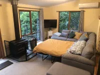 Cosy 3 bedroom house at the base of Mount Buller Hotels near Grimus