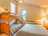 Luxury waterfront townhouse w/ sandy beach outside your patio door! WOW! Hotels in Chelan