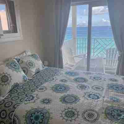 Spectacularly located beach front Spring Tide @ The Tides at Little Apple Bay Rooms