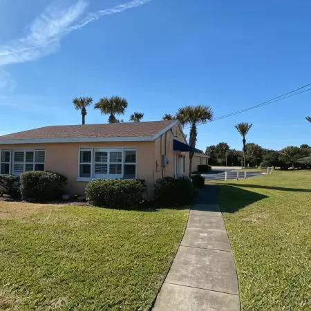 Coral Sands Inn