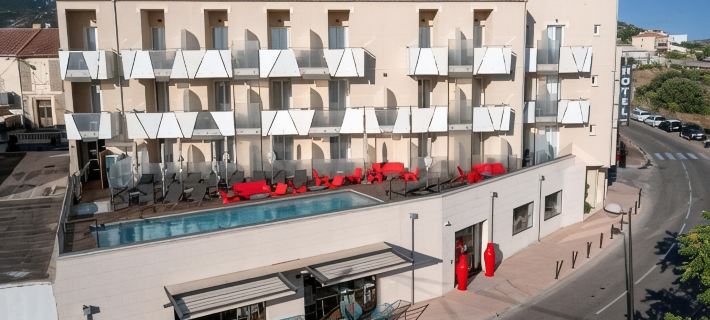 Hôtel Méditerranée Hotele w: Calvi