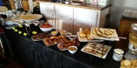 Ikaia River Lodge - breakfast