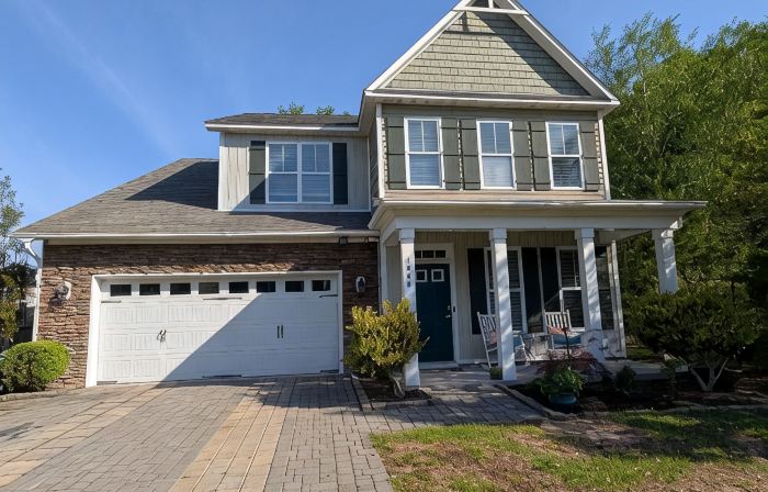 Big Fun in the Sun - Spacious 6 Bedroom Vacation Home in Fabulous Wilmington NC