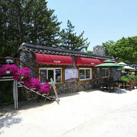 Pohang Small Happy Pension